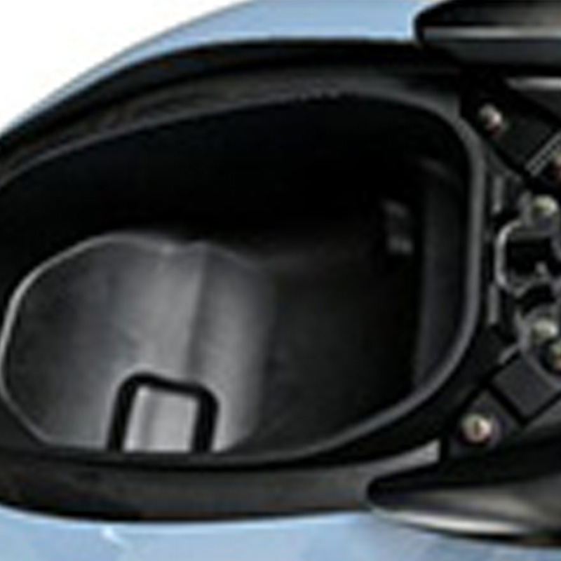 Z-Max 170cc Scooter MotorcycleWith Raised Windshield And Segmented Seats
